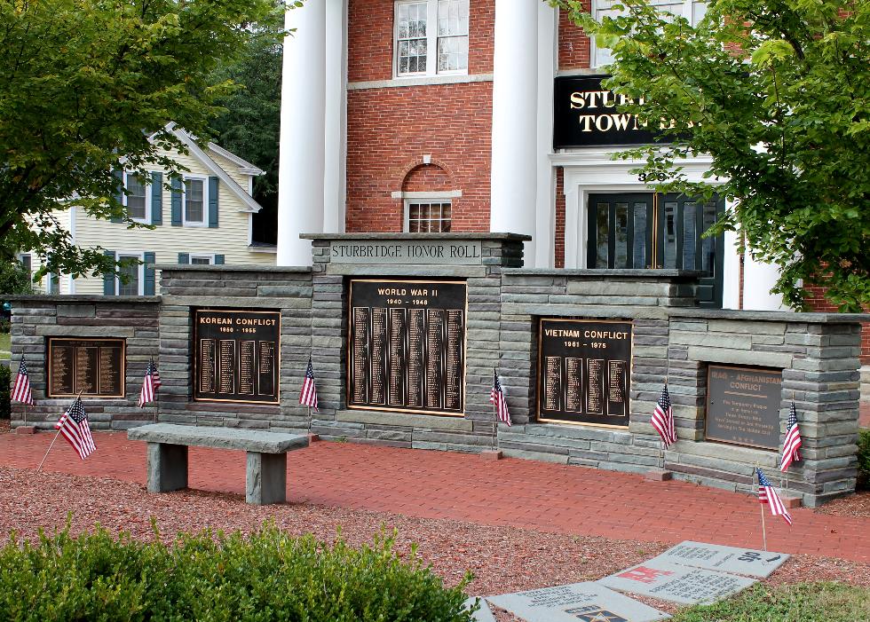 Sturbridge Massachusetts War of Indipendence - World War II Korean & Vietnam War Veterans Memorial